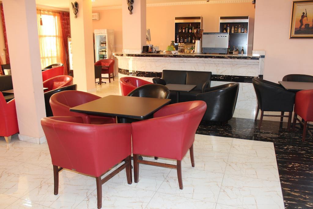 曼塞尔酒店 Yaoundé 外观 照片