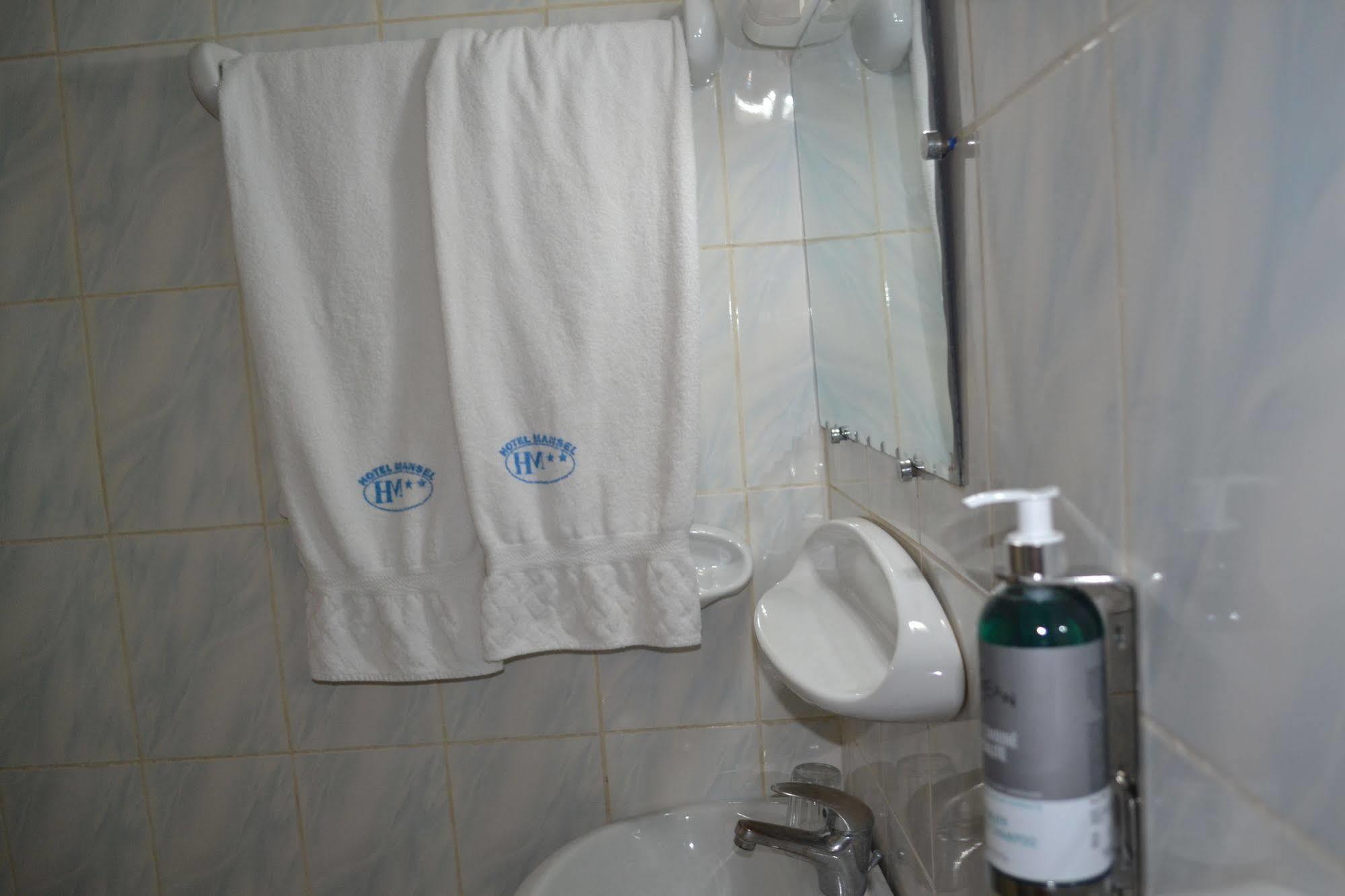 曼塞尔酒店 Yaoundé 外观 照片